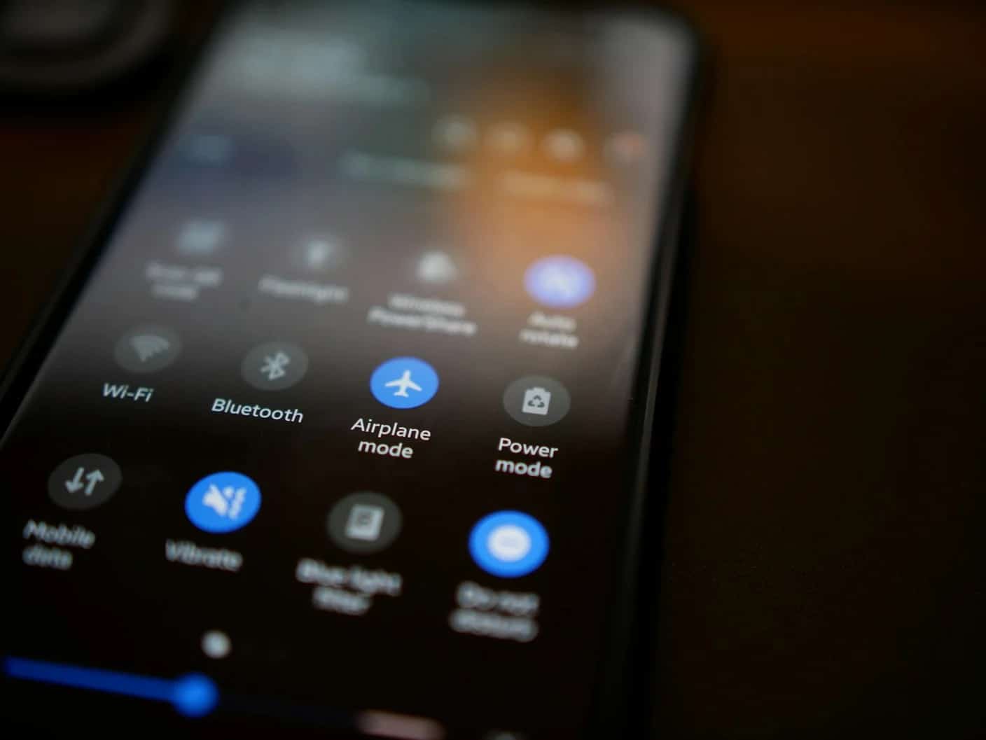 كيفية حذف شريحة eSIM من iPhone — وماذا يحدث بعد ذلك