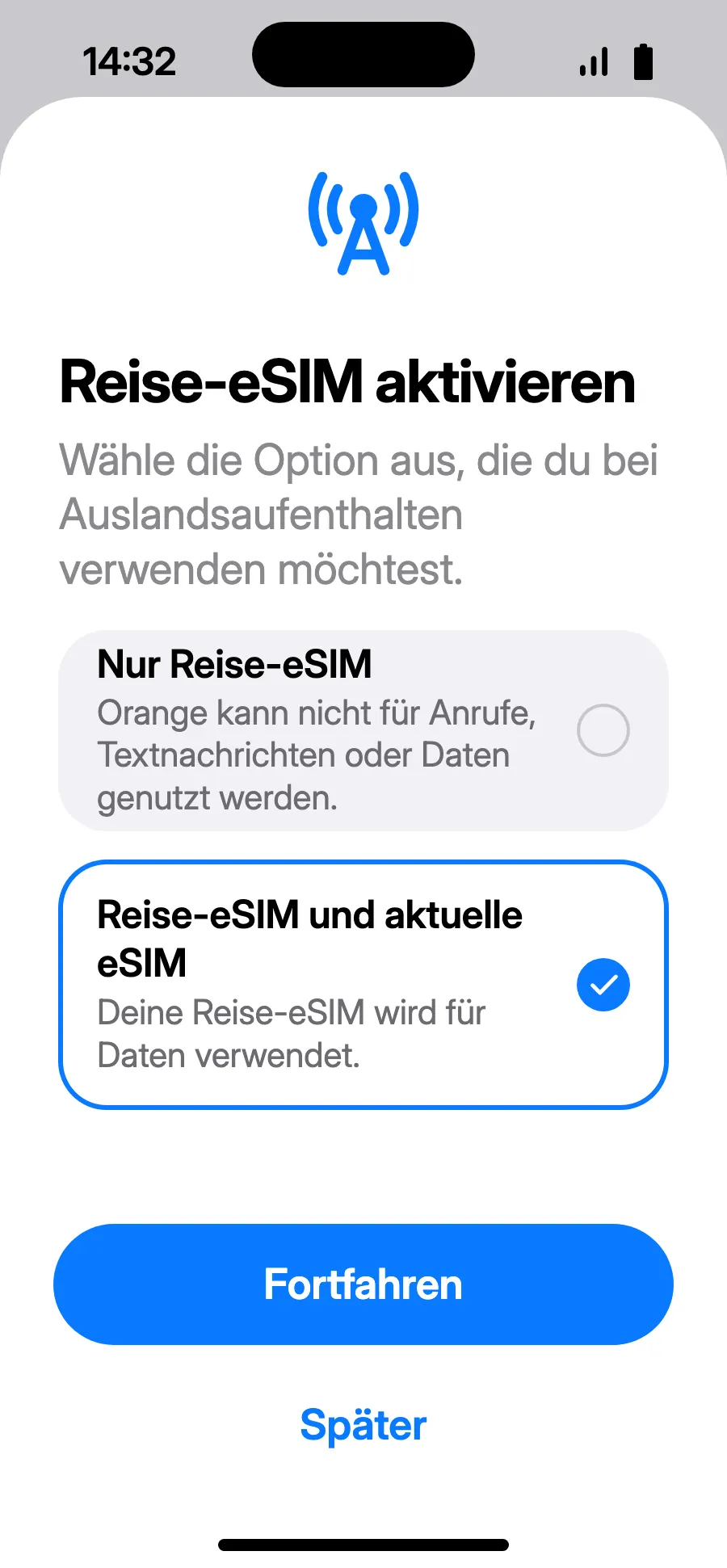 Wähle „Reise-eSIM und aktuelle eSIM“ und tippe auf Fortfahren. Du behältst deine Nummer für Anrufe und SMS (auch Bankcodes); dein Anbieter kann eingehende Anrufe berechnen.