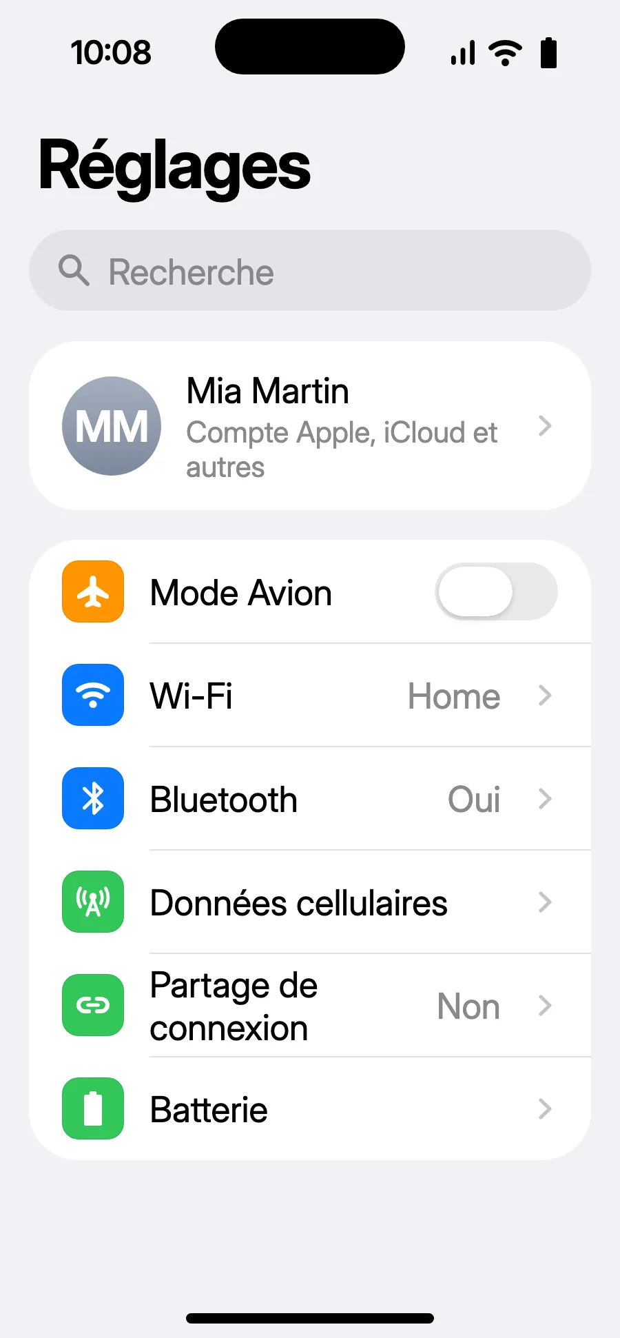 Ouvrez Réglages, puis Données cellulaires.