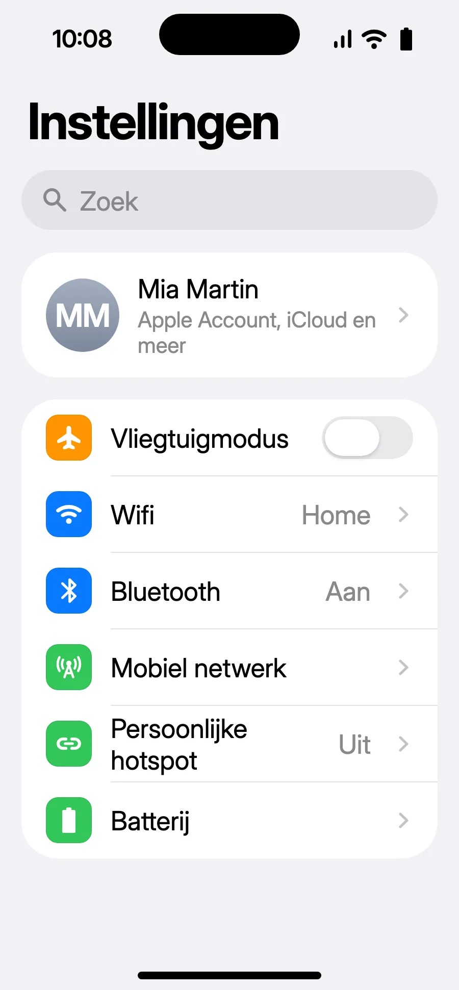 Open Instellingen en dan Mobiel netwerk.