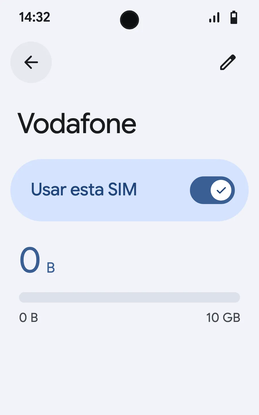 Al llegar, abre tu nueva eSIM (muestra el nombre de un operador local o asociado) y activa «Usar esta SIM».