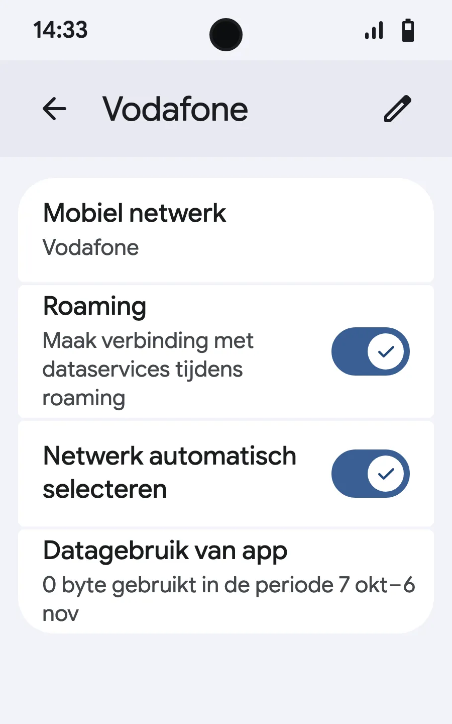 Zet roaming aan. Laadt er niets, zet automatische netwerkkeuze uit en kies het netwerk handmatig.