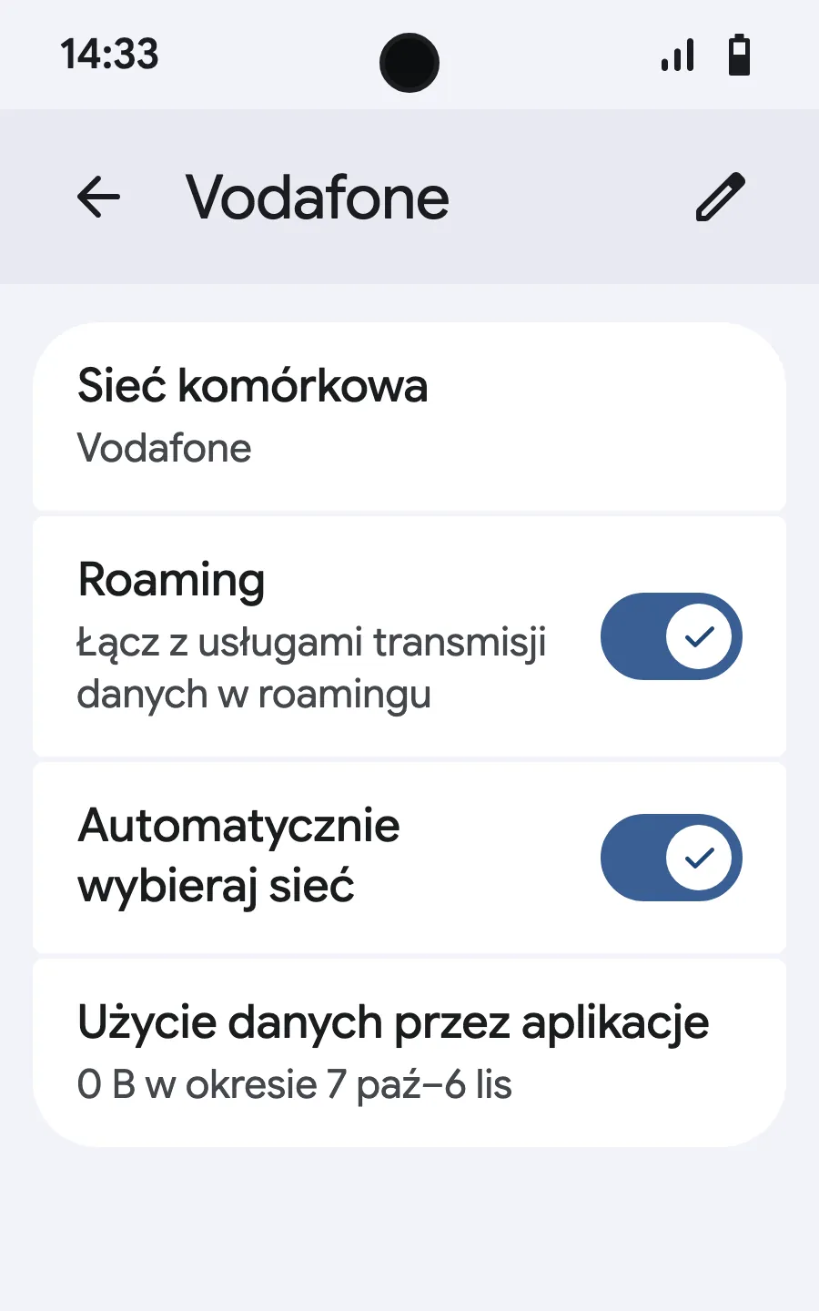 Włącz roaming. Jeśli nic się nie ładuje, wyłącz automatyczny wybór sieci i wybierz ją ręcznie.
