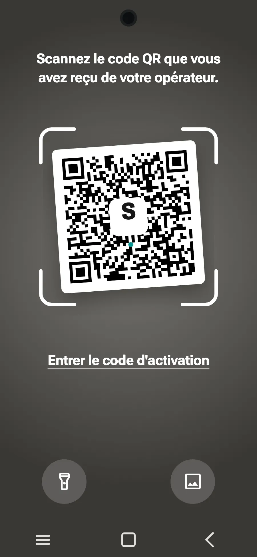 Scannez le QR code que nous vous envoyons par e-mail après l'achat (il est aussi dans votre espace client), puis touchez Ajouter.