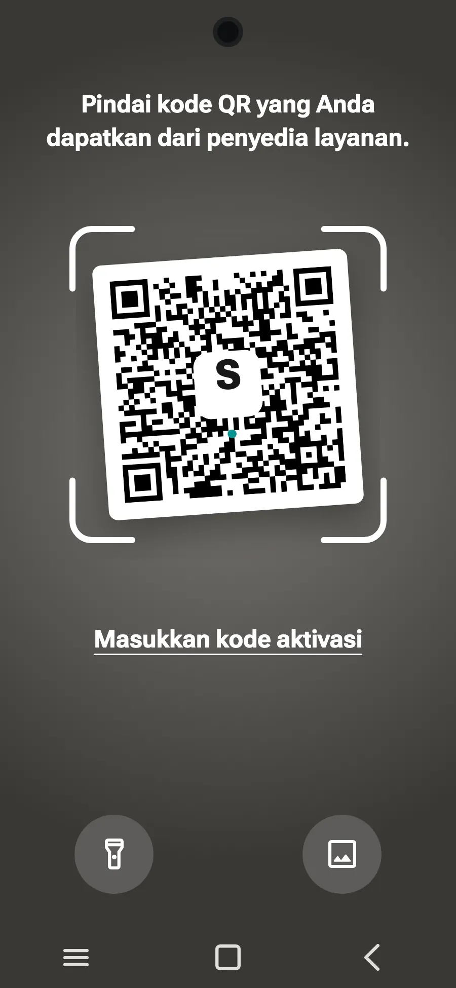 Pindai kode QR yang kami kirimkan lewat email setelah pembelian (kode ini juga ada di akun Anda), lalu ketuk “Tambah”.