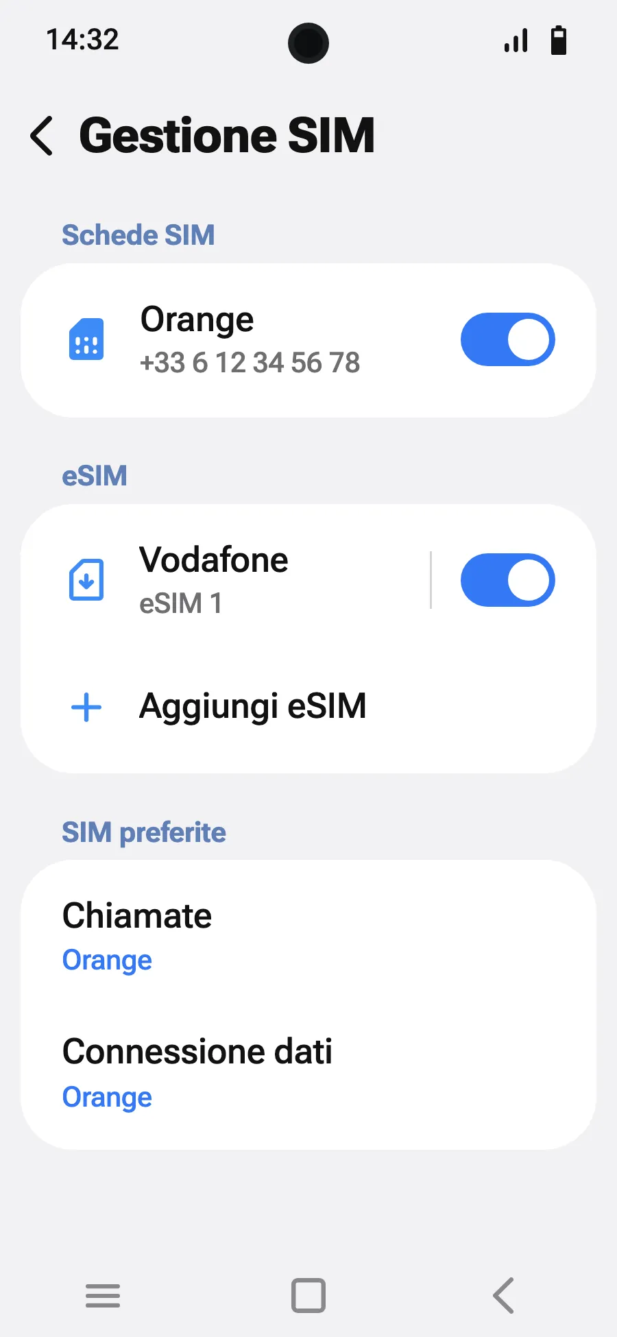 All'arrivo, attiva la tua nuova eSIM in Gestione SIM. Mostra il nome di un operatore locale o partner.