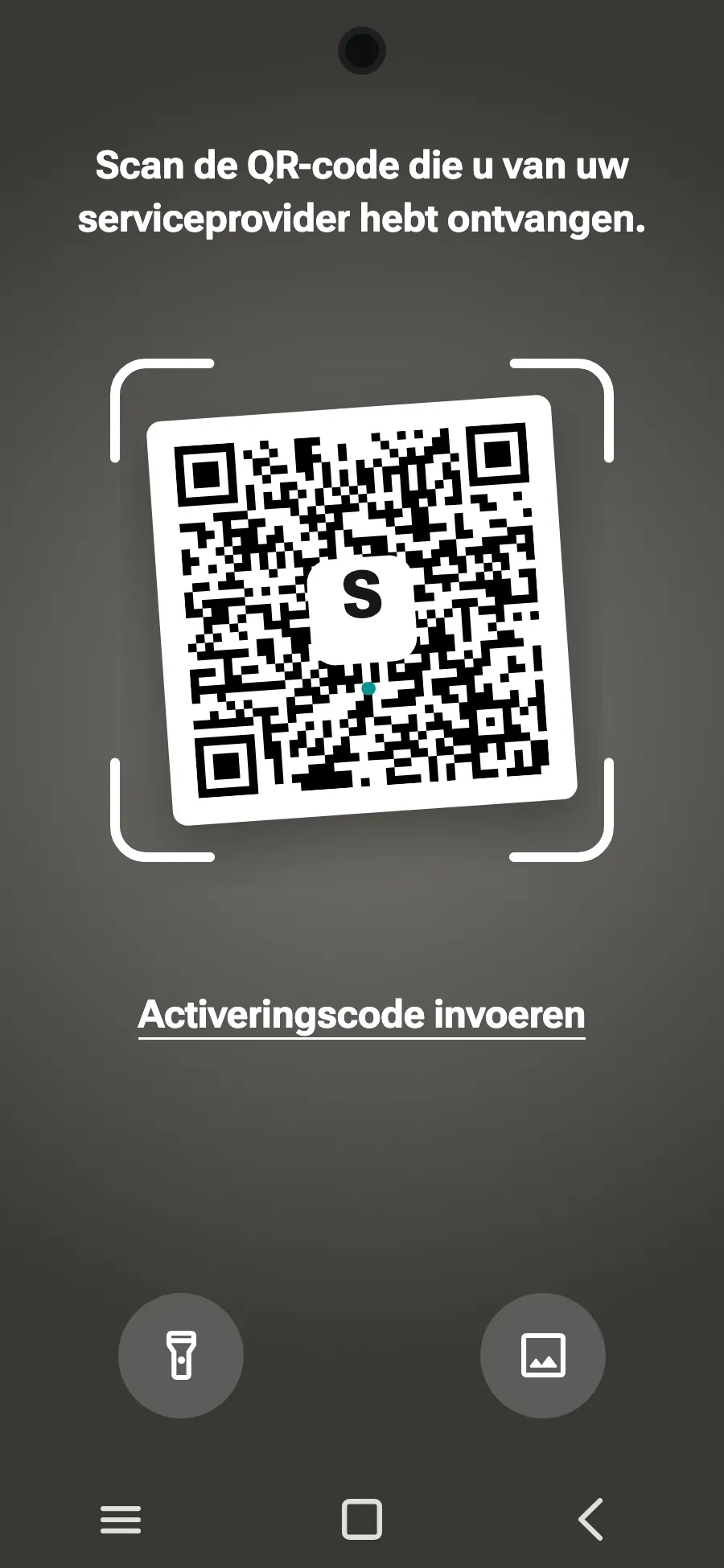 Scan de QR-code die we je na je aankoop mailen (je vindt hem ook in je account) en tik op Toevoegen.