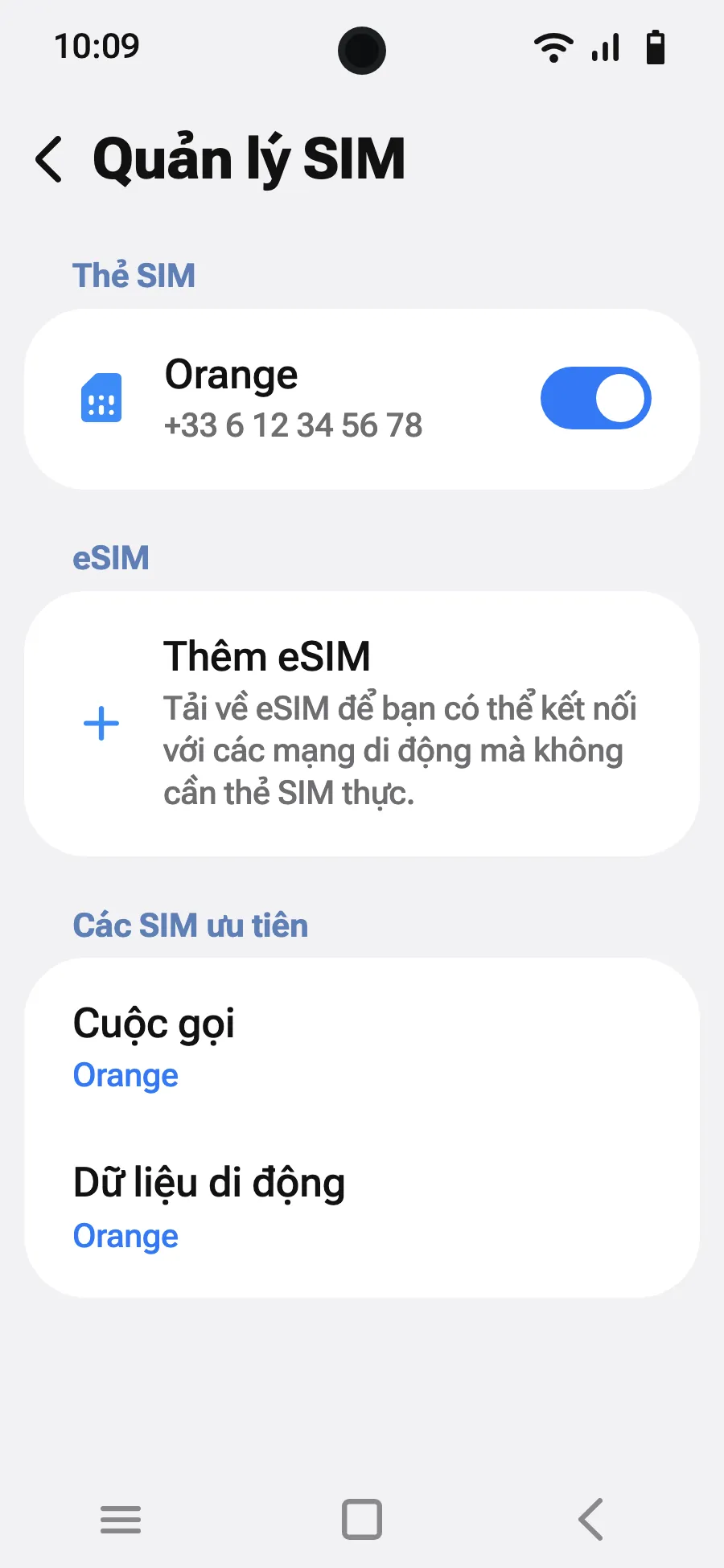 Chạm “Thêm eSIM”.